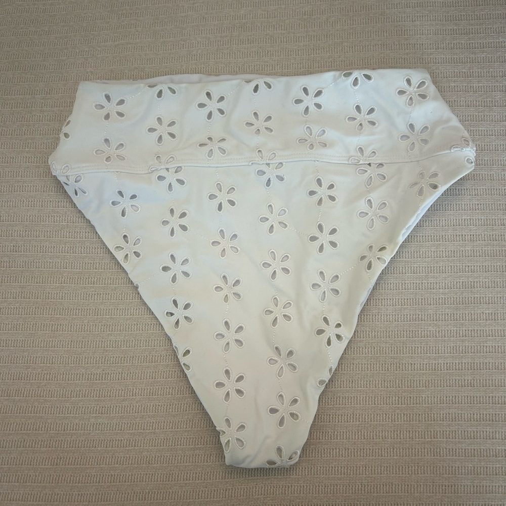 Beach Riot Hazel Bikini Bottom - Picture 5 of 5